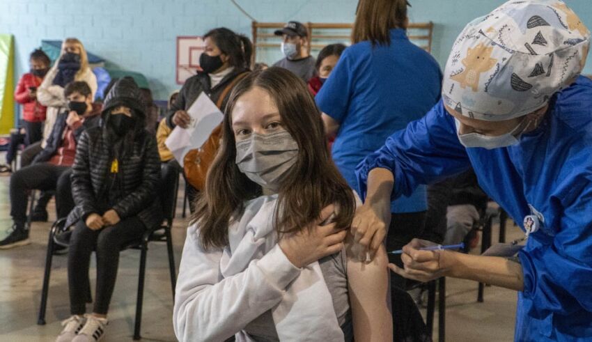 vacunación a niñas y niños
