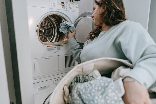 Acá tenés los mejores tips para lavar prendas pluma en tu lavarropas de carga frontal – Redacción Rosario