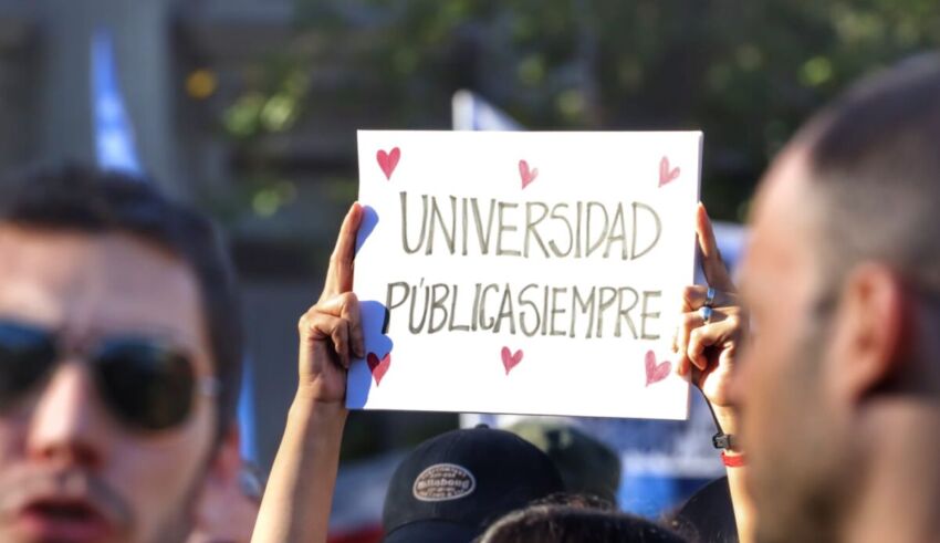 Marcha en defensa de la universidad pública 23/04/24 Rosario