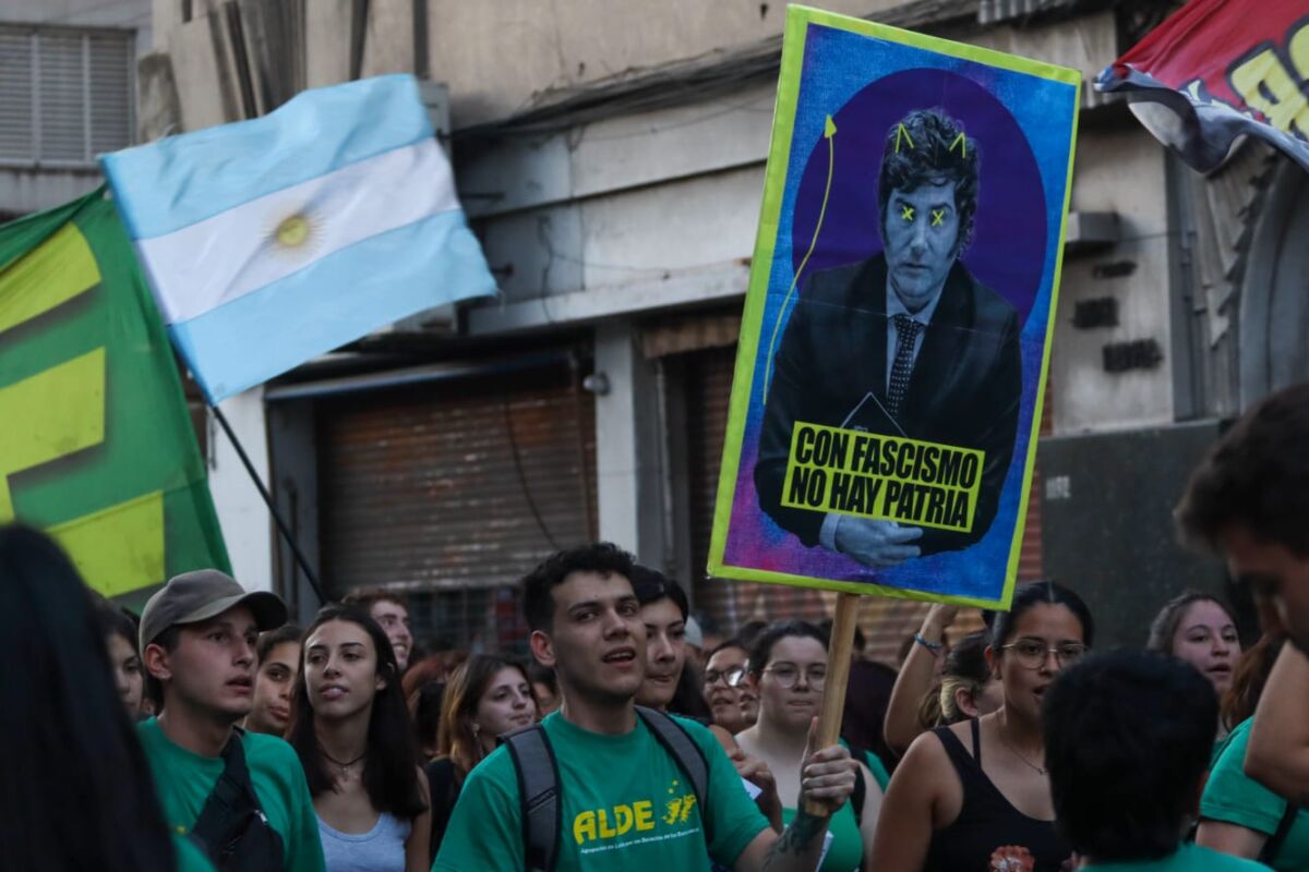 Marcha de las Antorchas en defensa del financiamiento universitario - Rosario 30 / 10/ 24